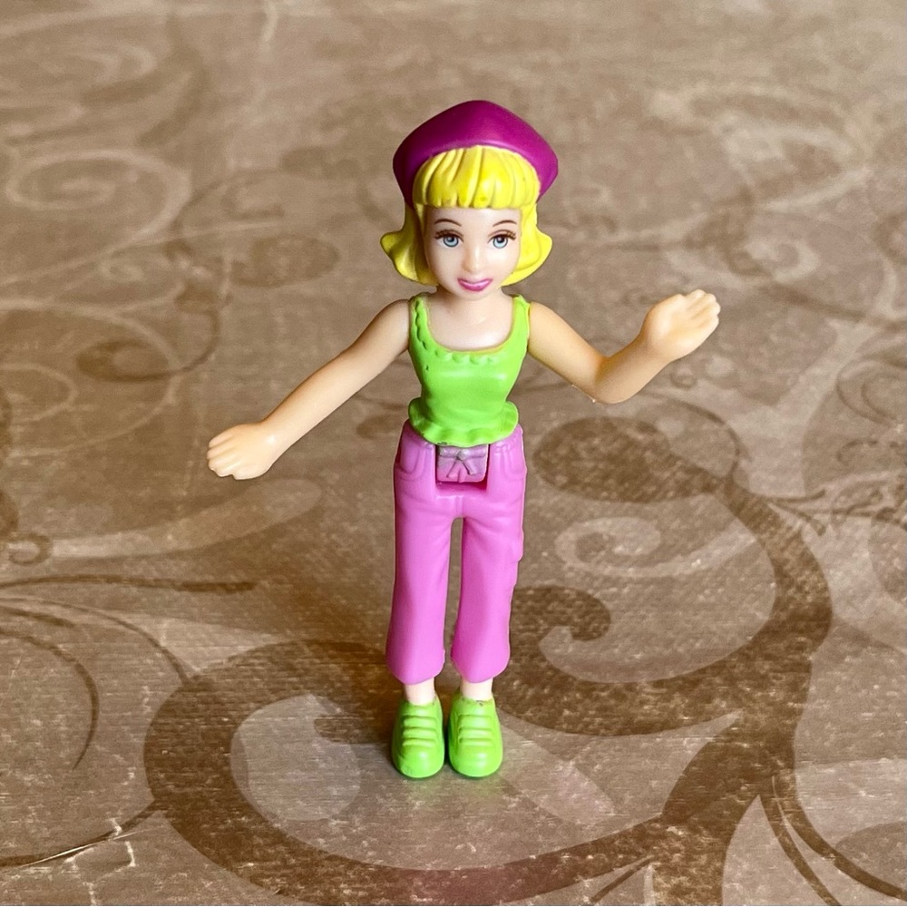 2003 McDonald’s Polly Pocket Figure